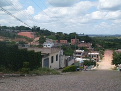 COPASA diz para moradora que é normal faltar água em bairros altos – “Se ela não tem competência para cuidar só da água, vai cuidar do esgoto também” afirmou a moradora bairro nova fortaleza